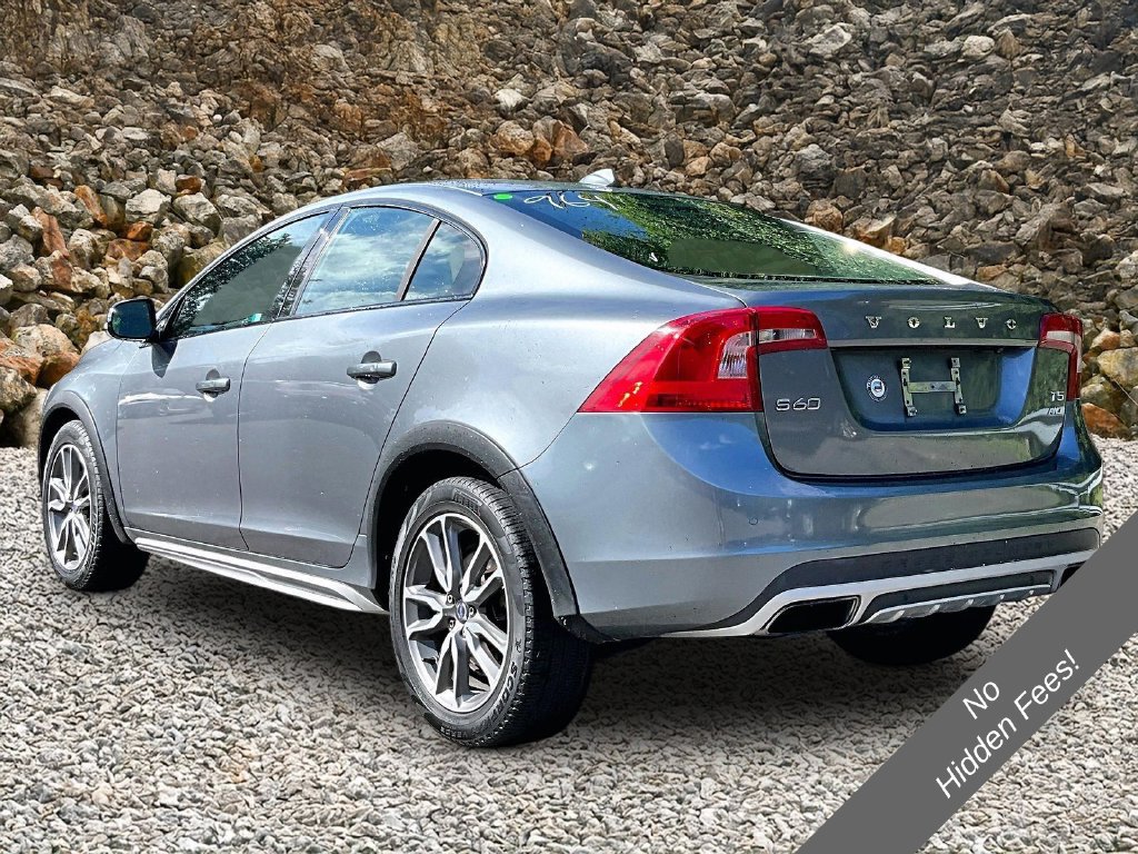 Used 2016 Volvo S60 T5 Cross Country Platinum AWD/4WD image 11