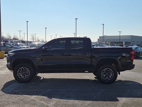 Used 2023 Chevrolet Colorado ZR2 w/ ZR2 Convenience Package III image 3