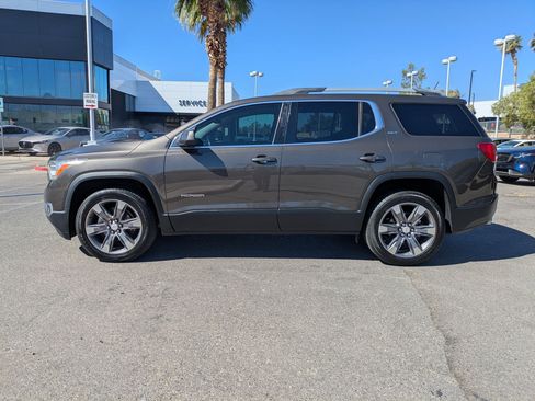 Used 2019 GMC Acadia SLT FWD image 2