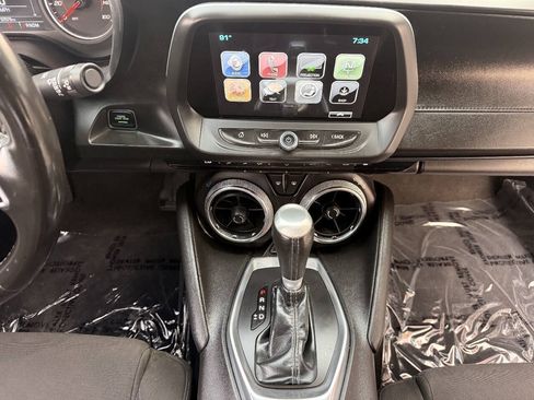 Used 2017 Chevrolet Camaro LT w/ Technology Package RWD image 15