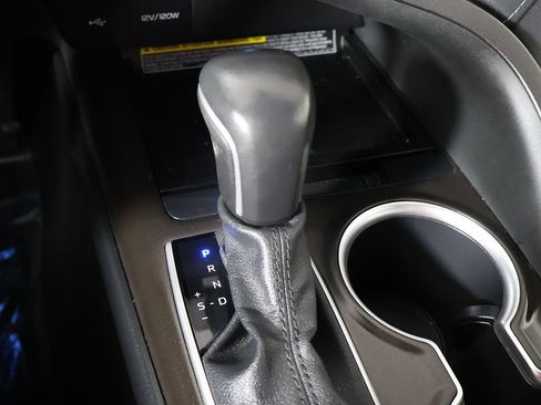 Used 2021 Toyota Camry XLE w/ Navigation Upgrade Package image 49