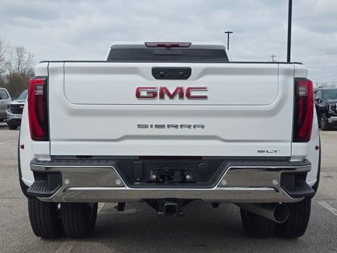 New 2026 GMC Sierra 3500 SLT w/ SLT Convenience Package AWD/4WD image 15