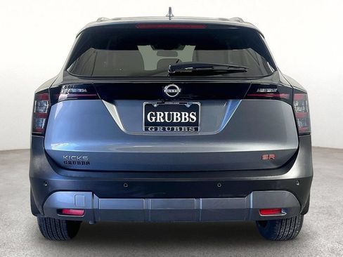 Used 2025 Nissan Kicks SR FWD image 5