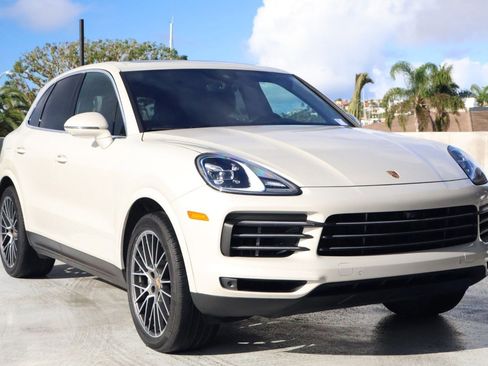 Certified 2023 Porsche Cayenne image 7