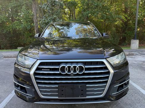 Used 2018 Audi Q7 3.0T Prestige w/ Prestige Package image 2