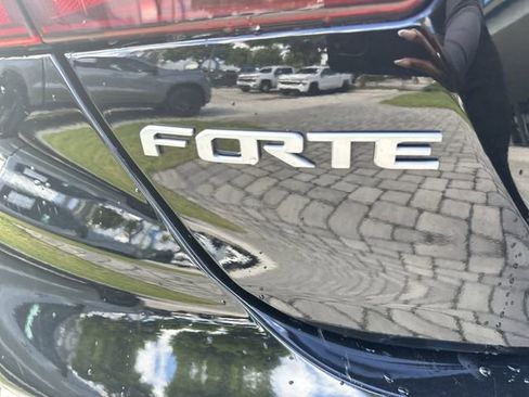 Used 2024 Kia Forte LXS FWD image 12