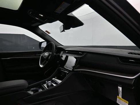 New 2026 Jeep Grand Cherokee L Limited w/ Limited Altitude Package image 27