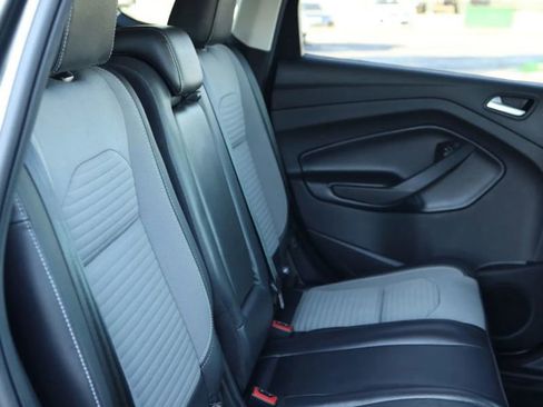 Used 2019 Ford Escape SE AWD/4WD image 41