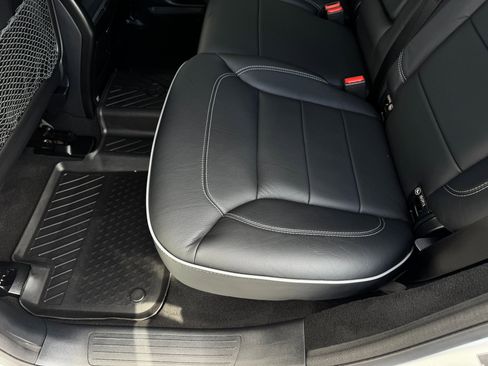 Used 2013 Mercedes-Benz ML 350 4MATIC image 19