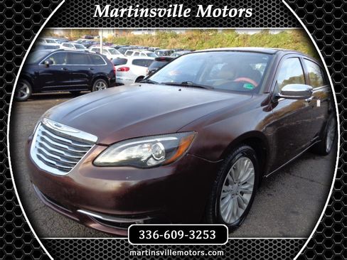 Used 2012 Chrysler 200 Limited image 1