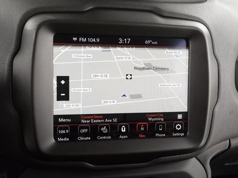 Certified 2023 Jeep Renegade Trailhawk w/ Trailhawk Elite Group image 33