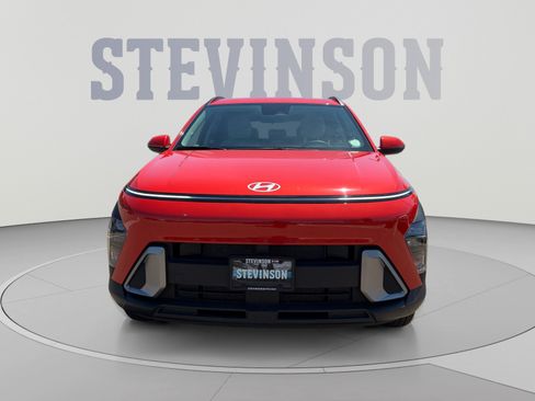 Certified 2025 Hyundai Kona SEL AWD/4WD image 8