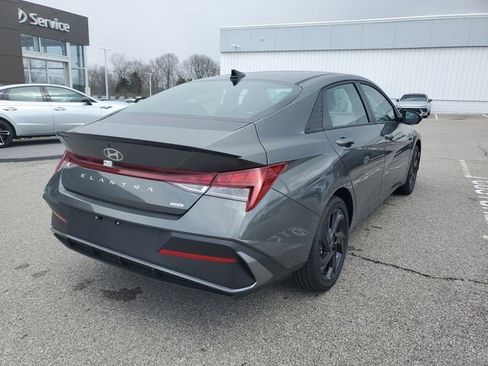 New 2026 Hyundai Elantra Sport FWD image 4