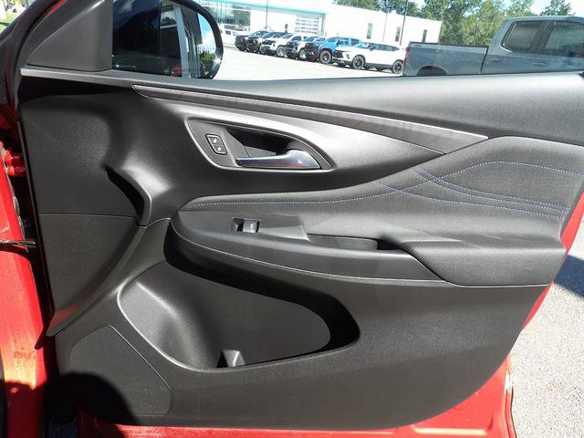 Used 2024 Buick Envista Sport Touring w/ Convenience I Package FWD image 38