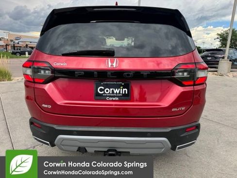 Used 2023 Honda Pilot Elite image 8