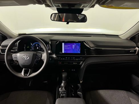 Certified 2025 Toyota Camry LE image 21