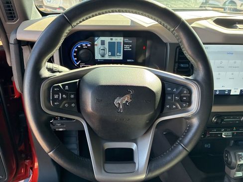 Certified 2024 Ford Bronco Wildtrak image 24