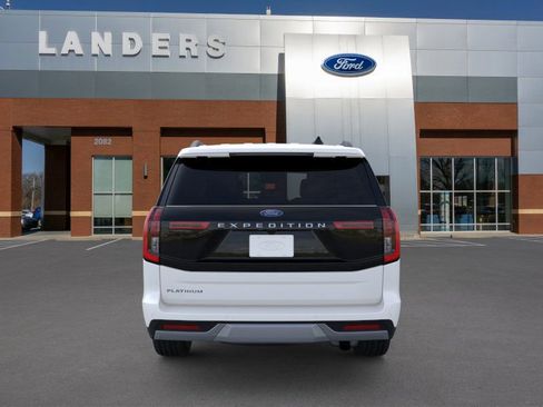 New 2025 Ford Expedition Platinum w/ Driver's Package image 5