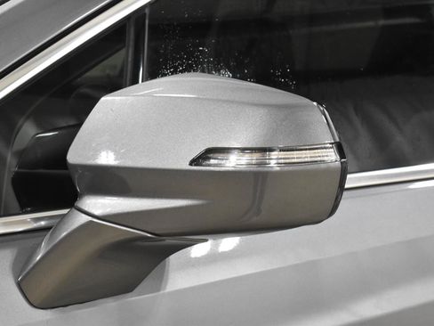 Used 2021 Cadillac XT5 Premium Luxury w/ LPO, Floor Liner Package image 36