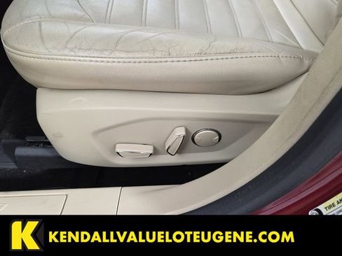 Used 2016 Ford Fusion SE w/ Equipment Group 202A FWD image 17