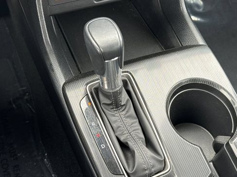 Used 2025 Honda Civic Sport image 25