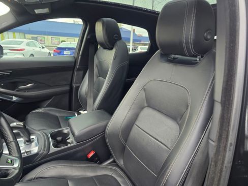 Used 2018 Jaguar E-PACE R-Dynamic HSE image 17