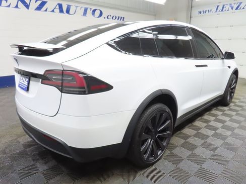 Used 2023 Tesla Model X image 5