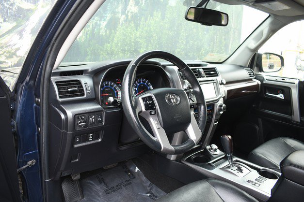 Used 2018 Toyota 4Runner Limited AWD/4WD image 14
