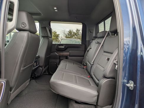 Used 2021 GMC Sierra 2500 Denali w/ Denali Ultimate Package image 9