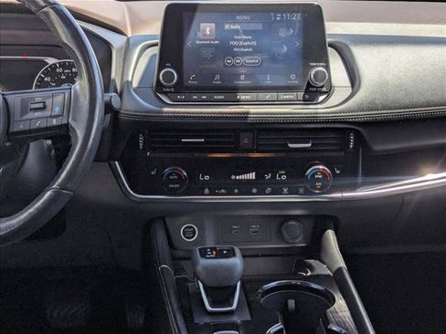 Used 2023 Nissan Rogue SL AWD/4WD image 14