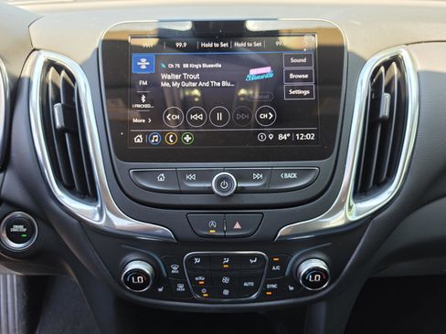 Certified 2024 Chevrolet Equinox LT FWD image 24