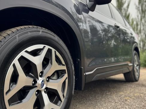 Certified 2024 Subaru Forester Premium AWD/4WD image 42