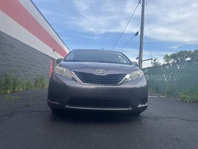 Used 2013 Toyota Sienna LE