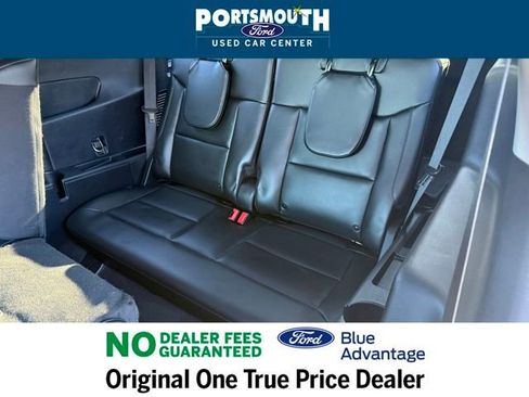 Certified 2022 Ford Explorer XLT w/ Equipment Group 202A image 7