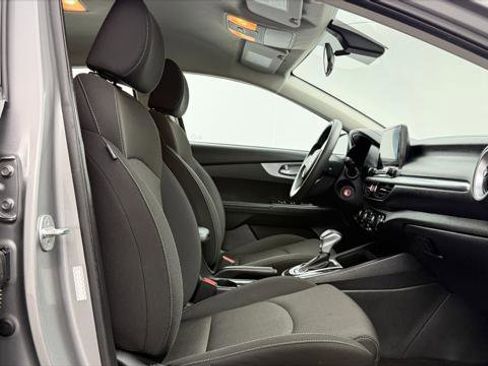 Used 2023 Kia Forte LXS FWD image 22