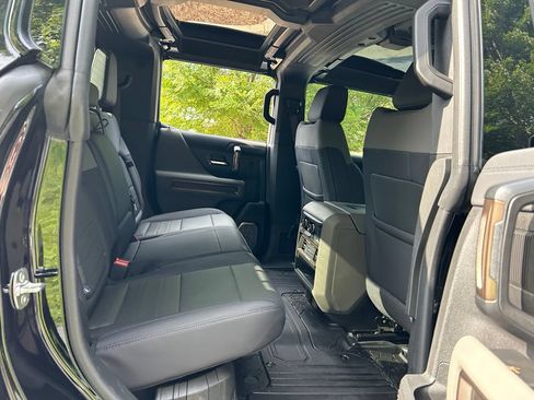 Used 2025 GMC Hummer EV 3X AWD/4WD image 49