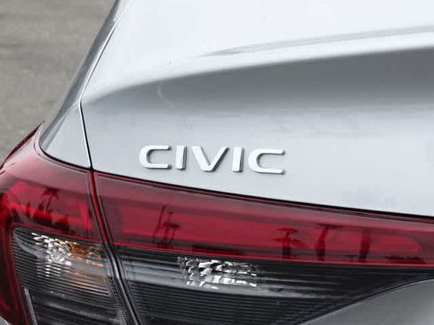 Used 2025 Honda Civic Sport image 10