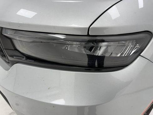 Used 2025 Jeep Grand Cherokee L Altitude image 6