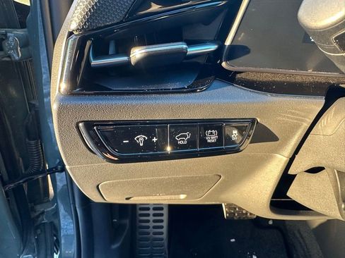 Used 2023 Kia Niro SX Touring image 14