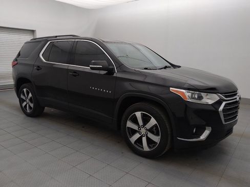 Used 2021 Chevrolet Traverse LT w/ LT Premium Package image 11