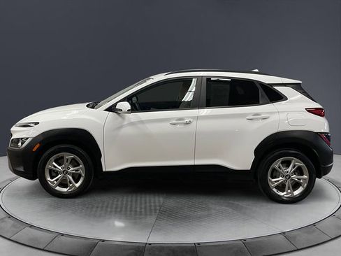 Used 2023 Hyundai Kona SEL w/ Winter Weather Package image 2