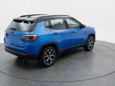 Used 2025 Jeep Compass Limited AWD/4WD image 9