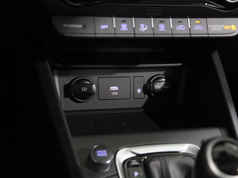 Certified 2022 Hyundai Kona Limited w/ Cargo Package image 14