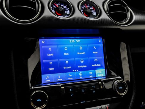 Used 2022 Ford Mustang Shelby GT500 w/ Technology Package RWD image 76