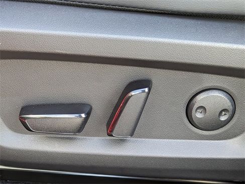 New 2025 Mitsubishi Outlander SE image 22