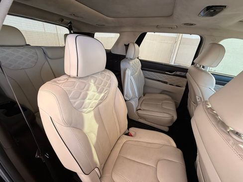 Used 2021 Hyundai Palisade Calligraphy image 15