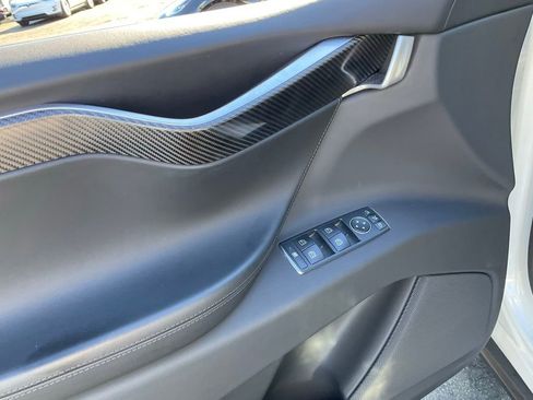 Used 2016 Tesla Model X 90D image 21