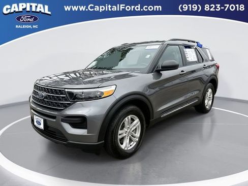 Certified 2023 Ford Explorer XLT image 1