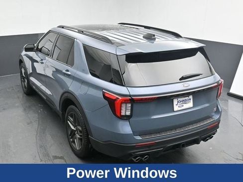 Used 2025 Ford Explorer ST image 24