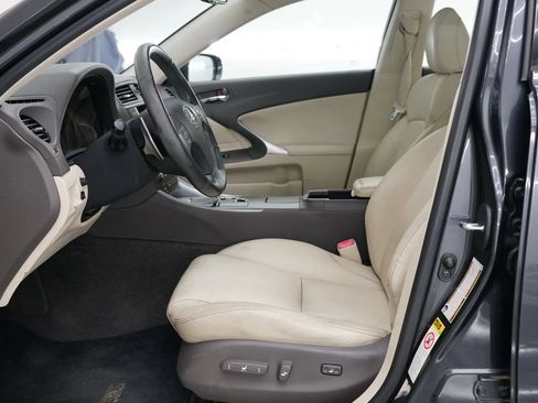 Used 2009 Lexus IS 250 RWD image 19